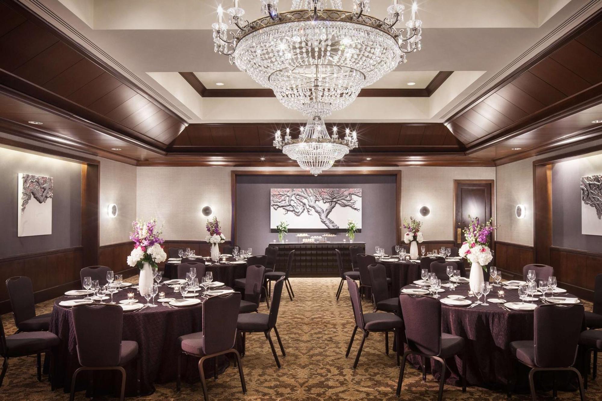 The Logan Philadelphia, Curio Collection By Hilton Hotel Exterior photo