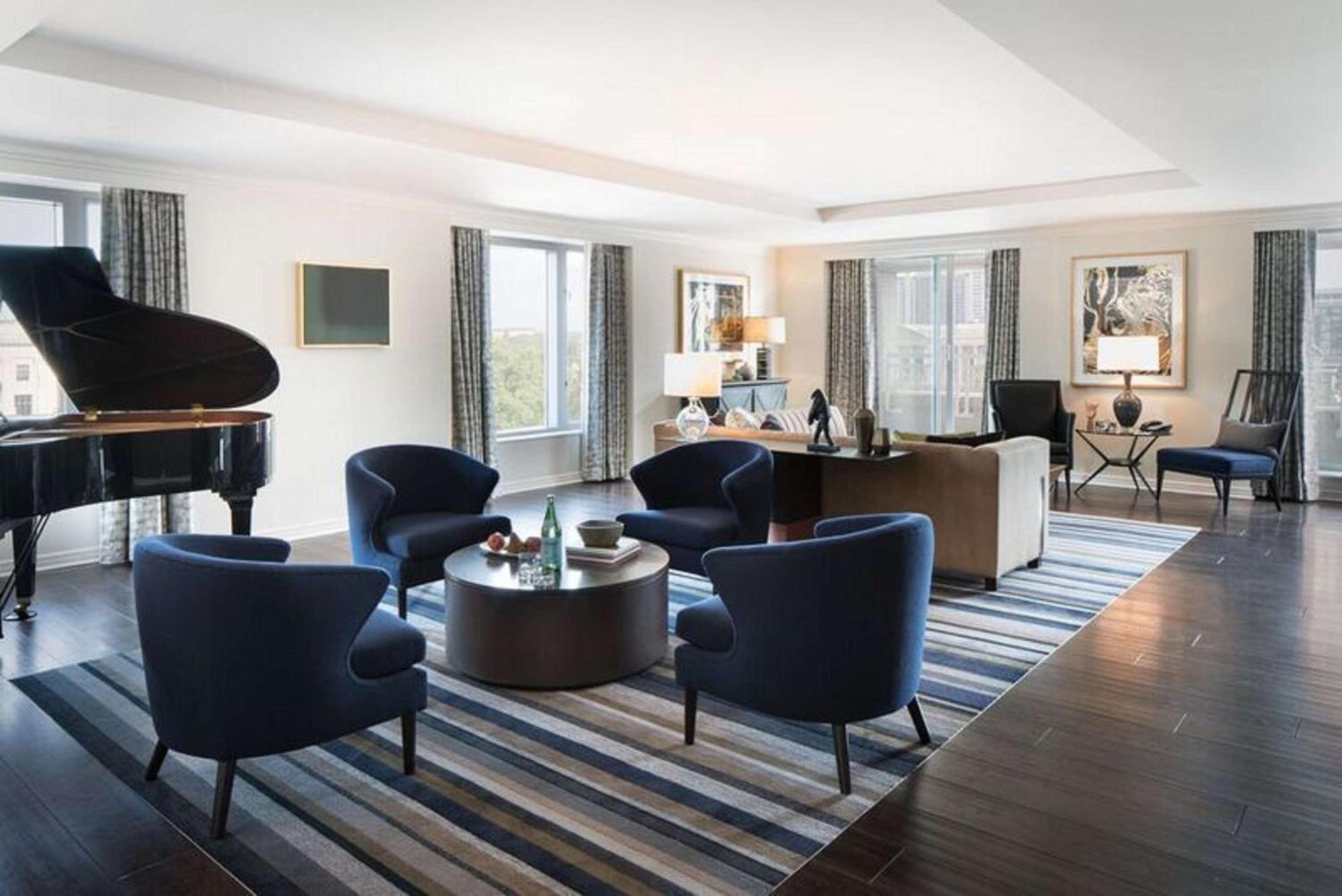 The Logan Philadelphia, Curio Collection By Hilton Hotel Exterior photo